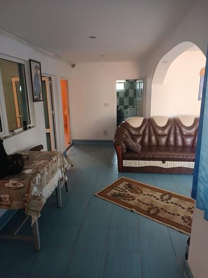 Casă cu 4 camere în Vadu Părului