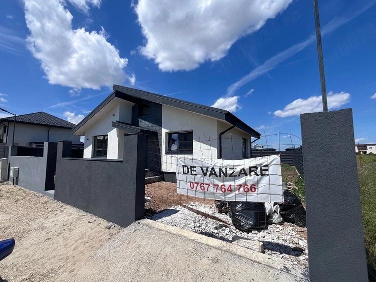 Casă cu 3 camere cu Teren 350 Mp în Central