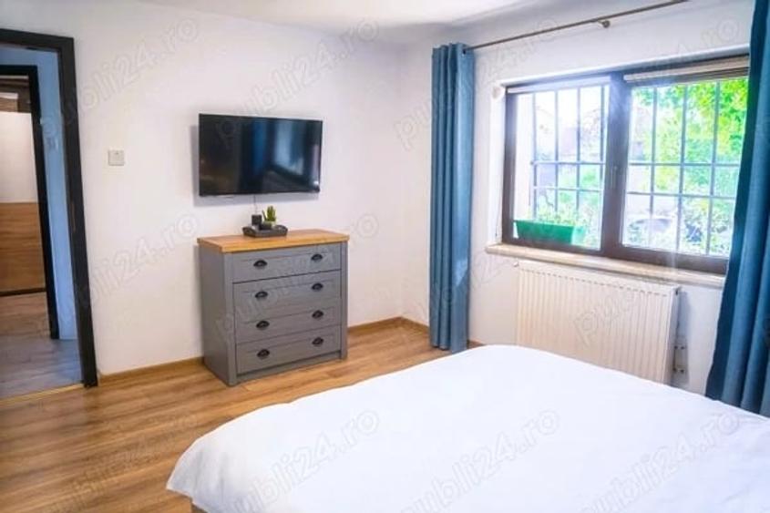 Apartament cu 4 camere decomandat în Central