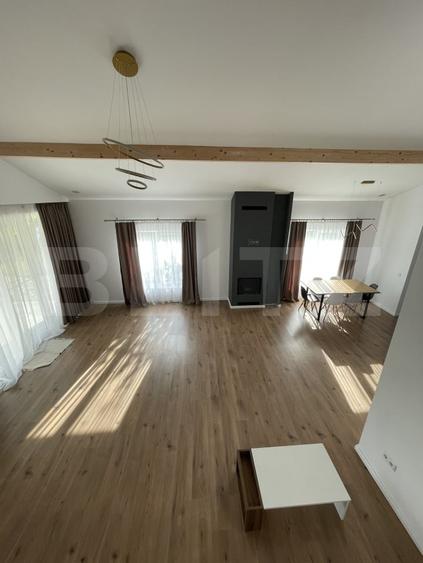 Casă individuală cu 5 camere cu Garaj în Sud-Vest