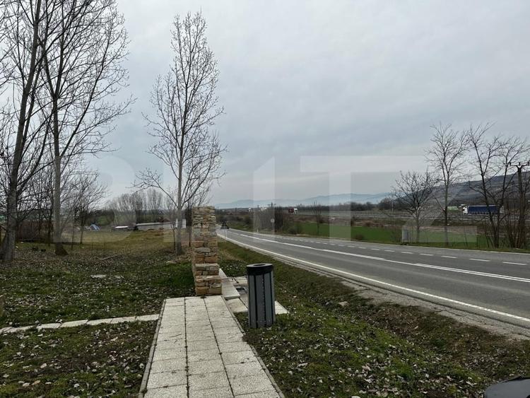 Teren agricol extravilan de 6200 mp, în Răhău