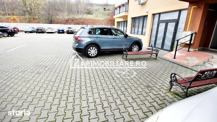 Spațiu comercial, de 220 mp, în Central