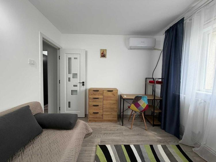 Apartament cu 2 camere decomandat în Nicolina