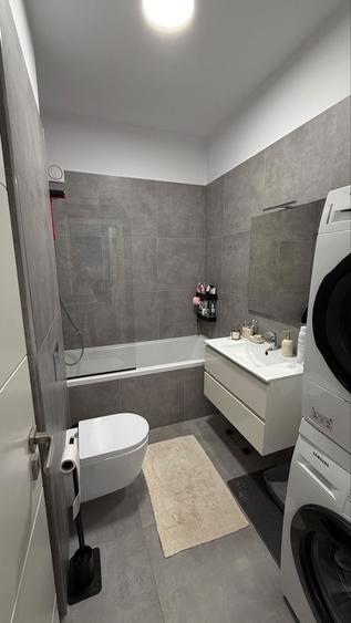 Apartament cu 3 camere decomandat în Giroc