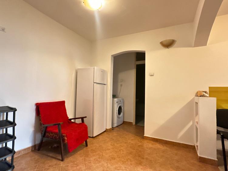 Apartament cu 2 camere decomandat în Soarelui