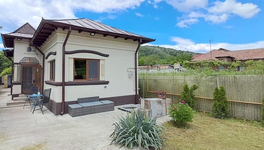 Casă individuală cu 5 camere cu Canalizare în Ștefăneștii Noi