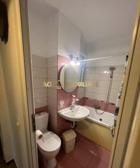 Apartament cu 2 camere decomandat, mobilat în Eroii Revoluției