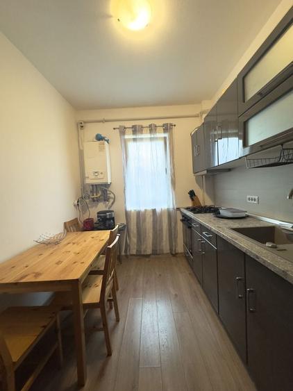 Apartament cu 2 camere decomandat în Giroc