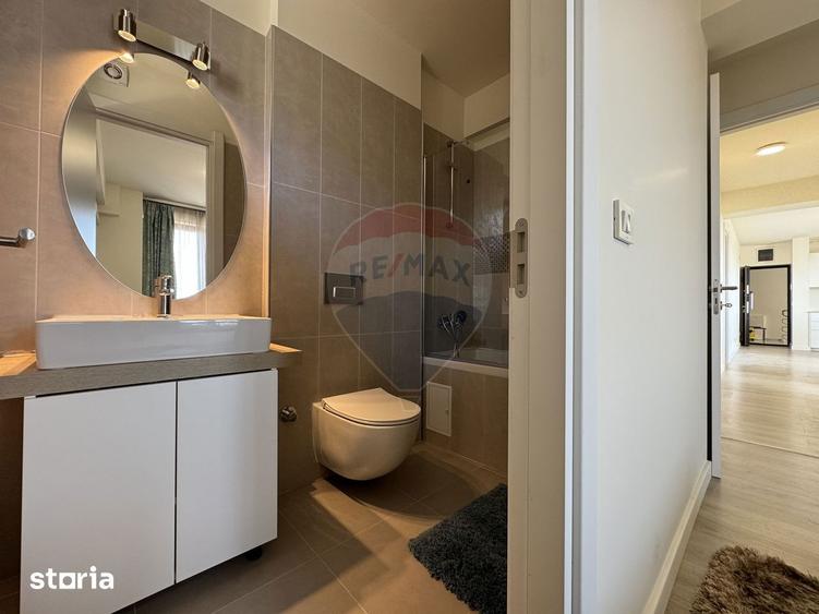Apartament cu 3 camere, mobilat în Central