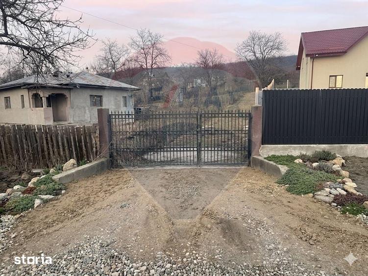 Teren de 3121 mp, în Buhoci
