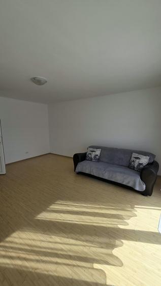 Apartament cu 2 camere nedecomandat în Florești