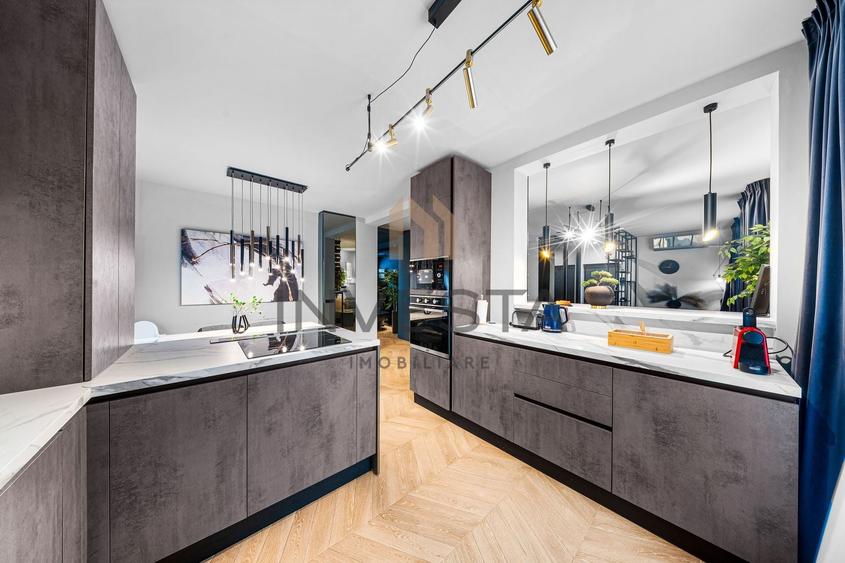 Apartament cu 3 camere semidecomandat, mobilat în Bună Ziua