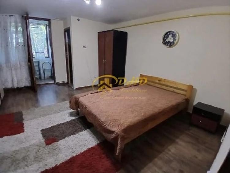 Garsoniera in zona Tatarasi, igienizata si renovata. - 8