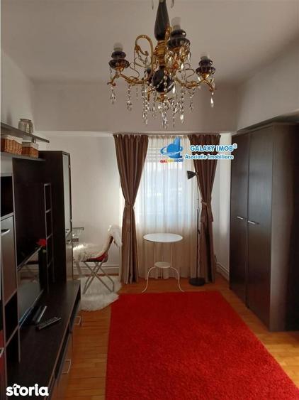 Apartament cu 2 camere decomandat, mobilat în Centrul Civic