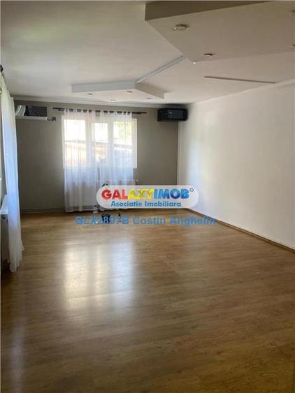 Casă cu 6 camere cu Teren 100 Mp în 13 Septembrie