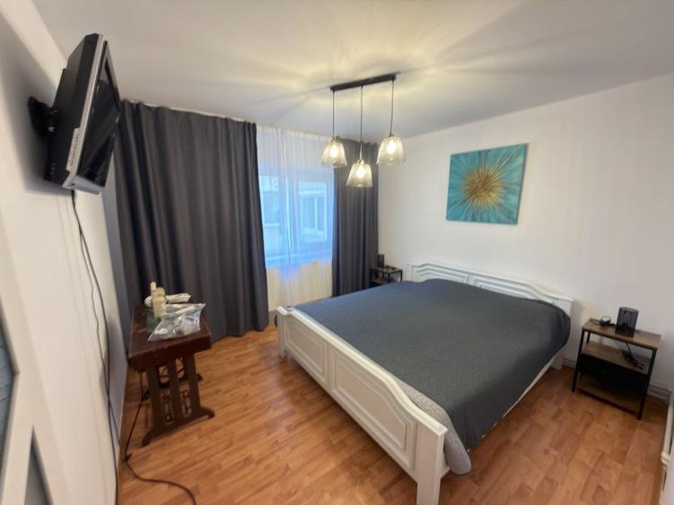 Calarasi, zona Orizont. Inchiriez apartament 3 camere decomandat pe termen lung - 2