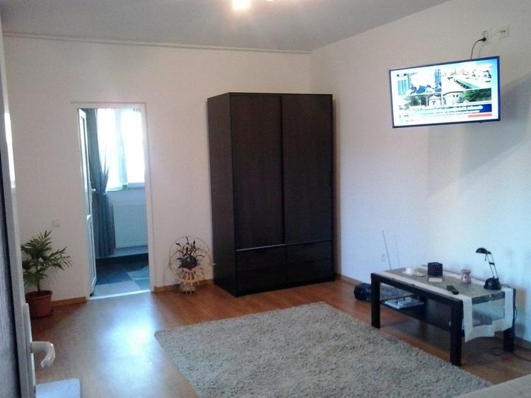 Garsonieră decomandată, mobilată în Ștefan cel Mare