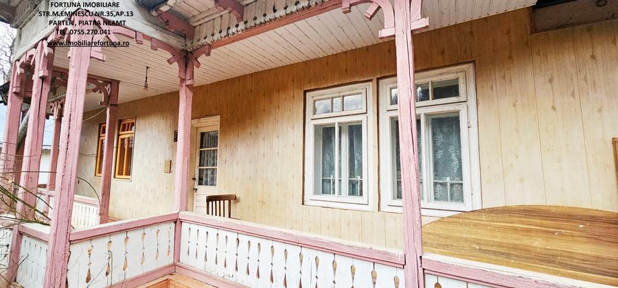 Casă cu 3 camere cu Teren 3506 Mp în Vest