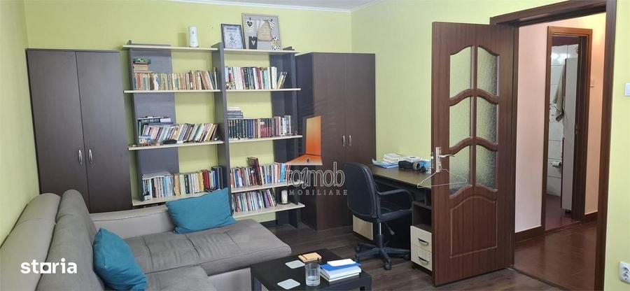 Apartament cu 2 camere decomandat în Tei — fotografia 3