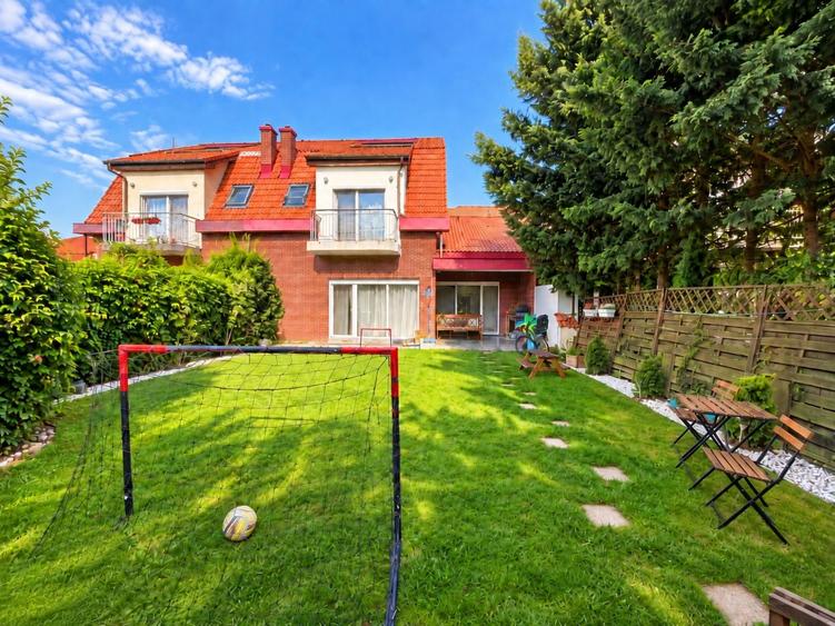Casă cu 7 camere cu Canalizare în Pipera