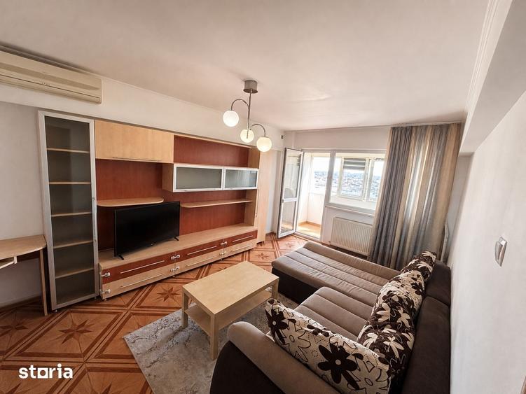 Apartament cu 3 camere decomandat în Rahova