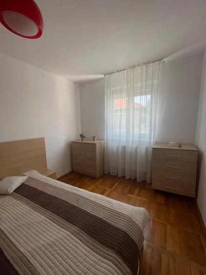 Apartament cu 3 camere decomandat, mobilat în Take Ionescu