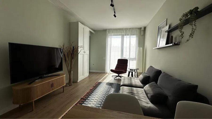 Apartament cu 2 camere semidecomandat, mobilat în Timpuri Noi