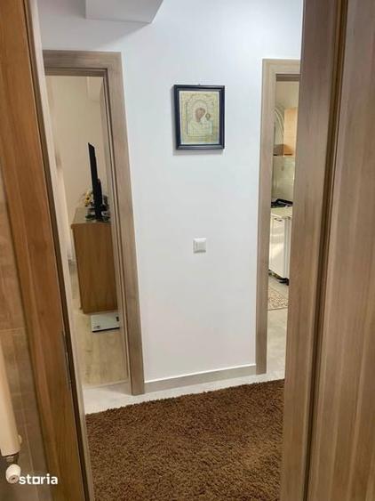 Vand apartament 2 camere/decomandat sector 5 - 8