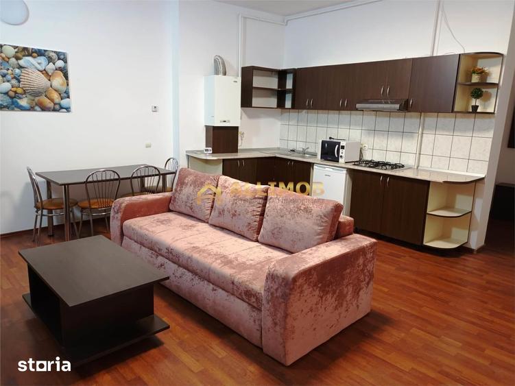 Apartament cu 2 camere semidecomandat, mobilat în Ultracentral