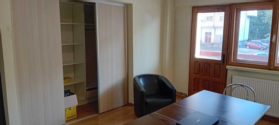 Apartament cu 2 camere decomandat în Traian