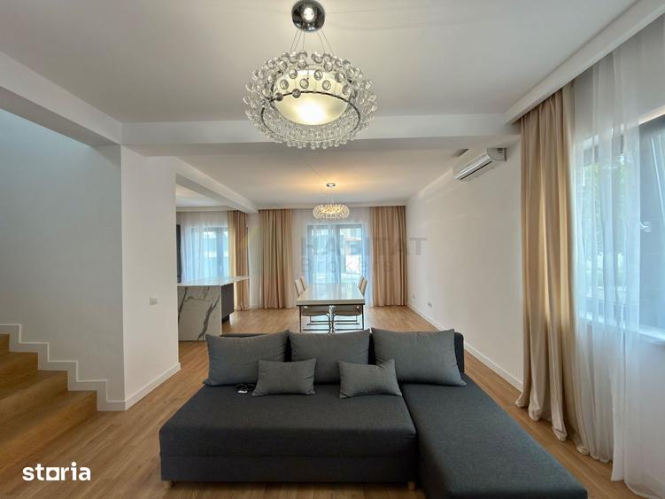 Casă cu 5 camere cu Teren 500 Mp în Petrești