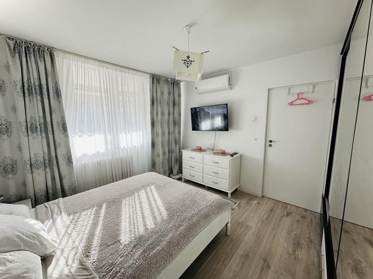 Apartament cu 3 camere decomandat, mobilat în Drumul Taberei