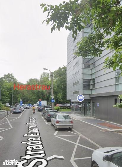 Apartament cu 3 camere în Aviatorilor