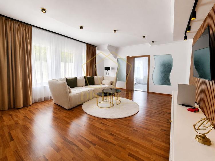 Duplex cu 3 camere cu Canalizare în Dumbrăvița