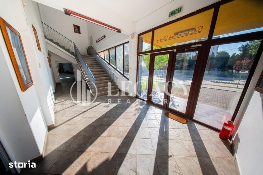 Spațiu comercial, de 1,907.3 mp, în Central