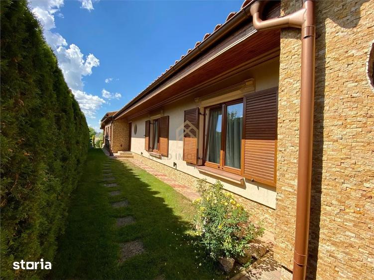 Casă cu 4 camere cu Teren 1750 Mp în Orașul Vechi