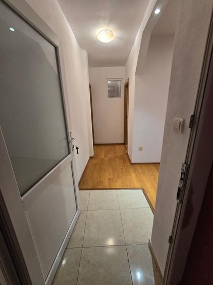 Inchiriez Apartament - 1