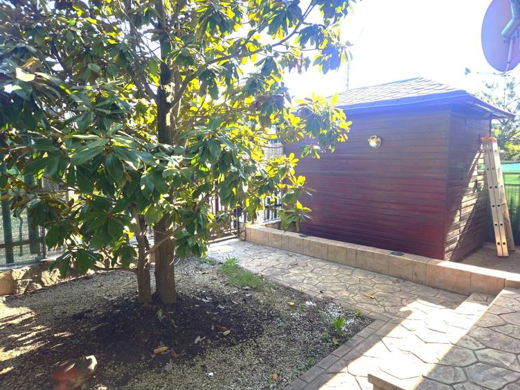 Duplex cu 4 camere cu Canalizare în Nord-Est