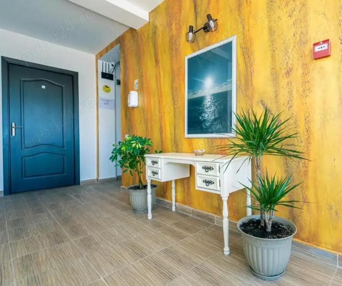 Casă cu 6 camere cu Teren 257 Mp în Vama Veche