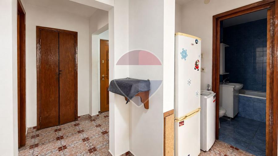 Apartament cu 3 camere decomandat în Central
