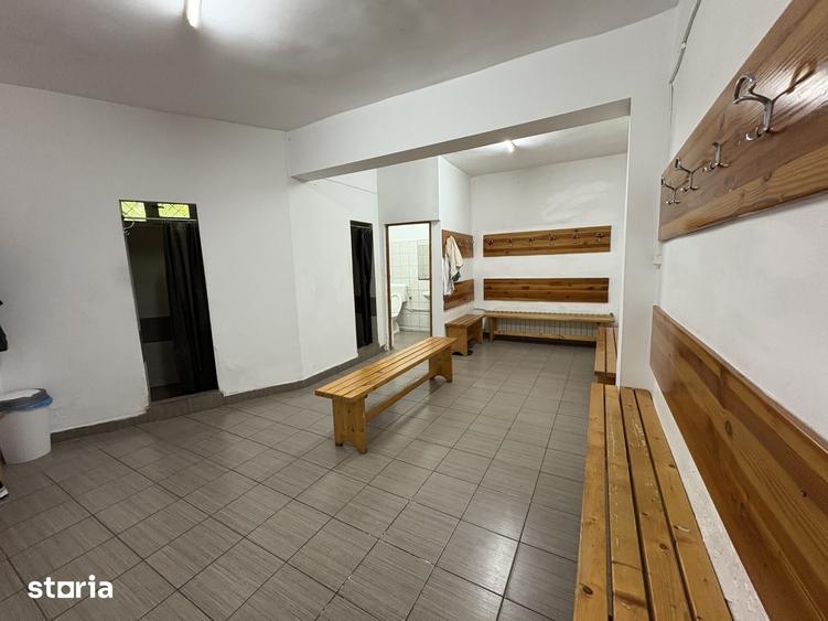 Spațiu comercial, de 300 mp, în Rogerius