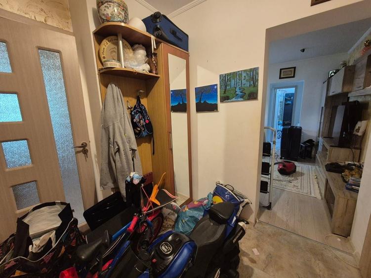 Apartament cu 3 camere semidecomandat, mobilat în City Park Mall