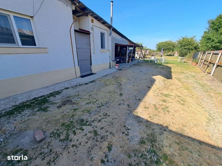 Casă cu 2 camere în Central