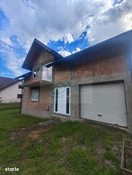 Casă cu 5 camere cu Teren 421 Mp în Central