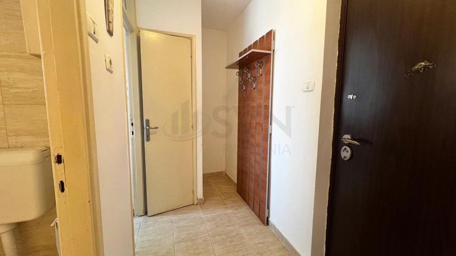 Apartament cu 2 camere semidecomandat, mobilat în Universitate