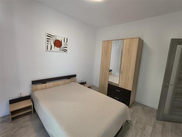 Apartament cu 2 camere decomandat în Turnișor
