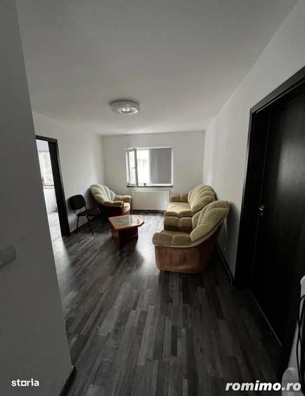 Apartament cu 4 camere în Medicină