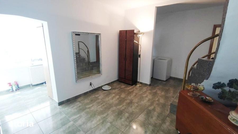 Casă cu 4 camere cu Teren 465 Mp în Bulgaria
