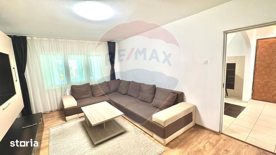Apartament cu 3 camere, mobilat în Dragoș Vodă