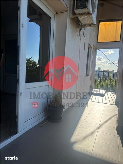 Casă cu 3 camere cu Teren 300 Mp în Central